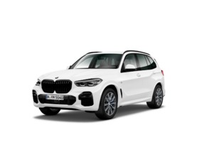 Fotos de BMW X5 xDrive30d color Blanco. Año 2022. 210KW(286CV). Diésel. En concesionario San Pablo Motor | Su Eminencia de Sevilla