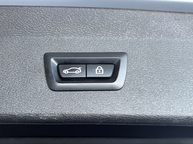 BMW X1 sDrive18i color Blanco. Año 2022. 103KW(140CV). Gasolina. En concesionario Carteya Motor | Campo de Gibraltar de Cádiz