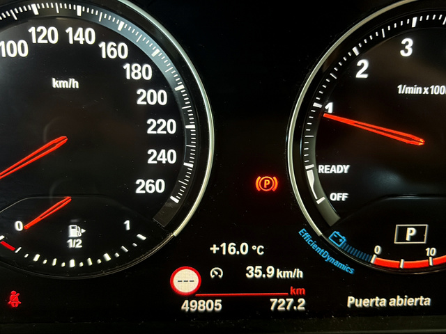 BMW X1 sDrive18i color Blanco. Año 2022. 103KW(140CV). Gasolina. En concesionario Carteya Motor | Campo de Gibraltar de Cádiz