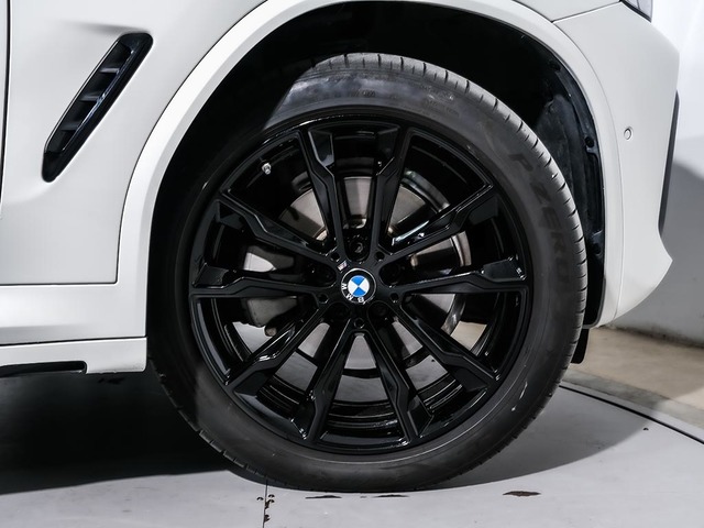 BMW X4 xDrive20d color Blanco. Año 2024. 140KW(190CV). Diésel. En concesionario Oliva Motor Tarragona de Tarragona