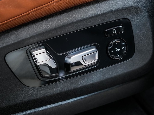 BMW X5 xDrive50e color Negro. Año 2024. 360KW(489CV). Híbrido Electro/Gasolina. En concesionario Oliva Motor Tarragona de Tarragona