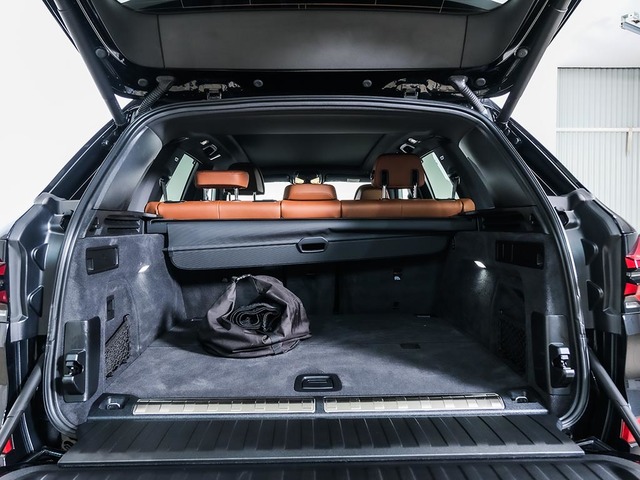 BMW X5 xDrive50e color Negro. Año 2024. 360KW(489CV). Híbrido Electro/Gasolina. En concesionario Oliva Motor Tarragona de Tarragona