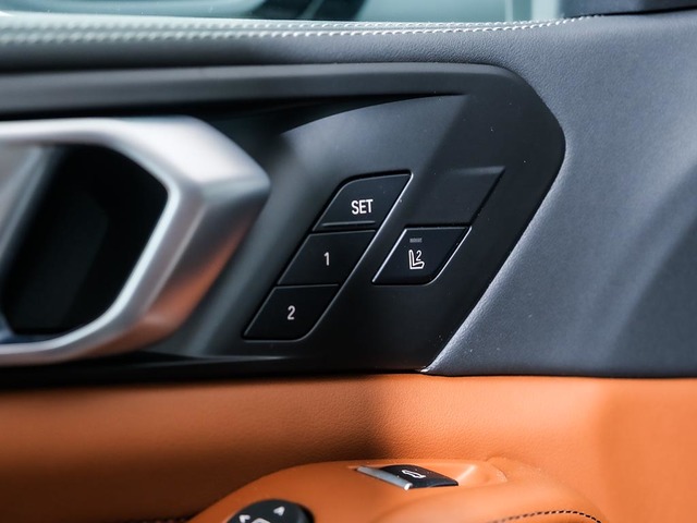 BMW X5 xDrive50e color Negro. Año 2024. 360KW(489CV). Híbrido Electro/Gasolina. En concesionario Oliva Motor Tarragona de Tarragona