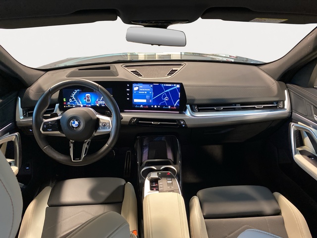 BMW X2 sDrive20i color Gris. Año 2024. 125KW(170CV). Gasolina. En concesionario Hispamovil, Orihuela de Alicante