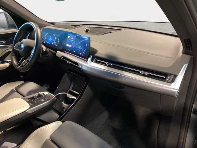 BMW X2 sDrive20i color Gris. Año 2024. 125KW(170CV). Gasolina. En concesionario Hispamovil, Orihuela de Alicante