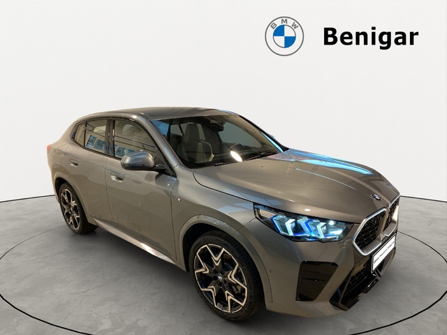 BMW X2 sDrive20i color Gris. Año 2024. 125KW(170CV). Gasolina. En concesionario Hispamovil, Orihuela de Alicante