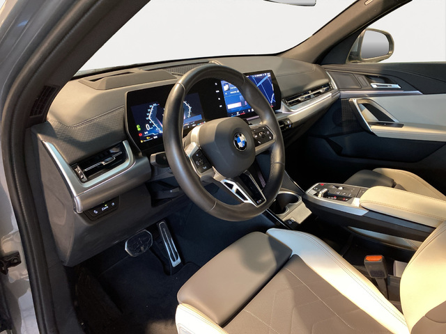 BMW X2 sDrive20i color Gris. Año 2024. 125KW(170CV). Gasolina. En concesionario Hispamovil, Orihuela de Alicante