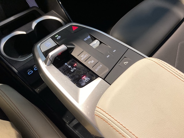 BMW X2 sDrive20i color Gris. Año 2024. 125KW(170CV). Gasolina. En concesionario Hispamovil, Orihuela de Alicante