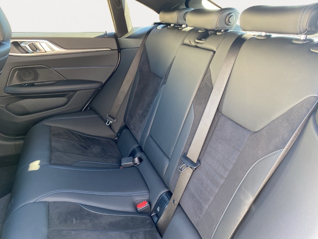 BMW Serie 4 420d Gran Coupe color Blanco. Año 2024. 140KW(190CV). Diésel. En concesionario Hispamovil, Orihuela de Alicante