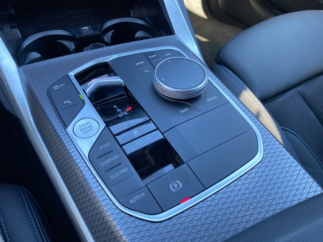 BMW Serie 4 420d Gran Coupe color Blanco. Año 2024. 140KW(190CV). Diésel. En concesionario Hispamovil, Orihuela de Alicante