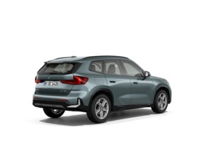 Fotos de BMW X1 sDrive18i color Verde. Año 2024. 100KW(136CV). Gasolina. En concesionario Hispamovil Elche de Alicante