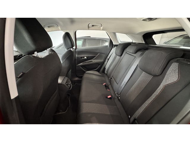 Peugeot 3008 PureTech 130 S&S Active 96 kW (130 CV)