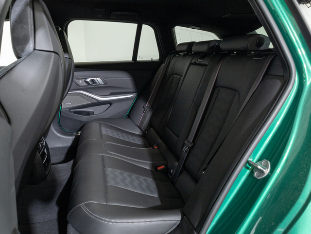 BMW M M3 Competition Touring color Azul. Año 2024. 390KW(530CV). Gasolina. En concesionario Oliva Motor Girona de Girona