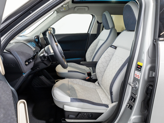 fotoG 12 del MINI MINI Aceman SE 160 kW (218 CV) 218cv Eléctrico del 2024 en Girona