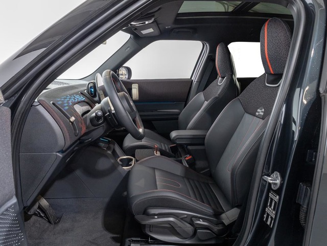 fotoG 16 del MINI MINI Countryman D 120 kW (163 CV) 163cv Diésel del 2025 en Girona