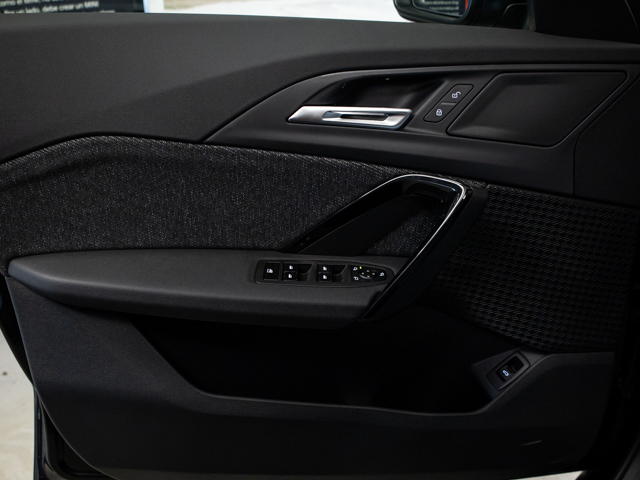 BMW X1 sDrive18i color Negro. Año 2025. 100KW(136CV). Gasolina. En concesionario BMW Fuenteolid Valladolid de Valladolid