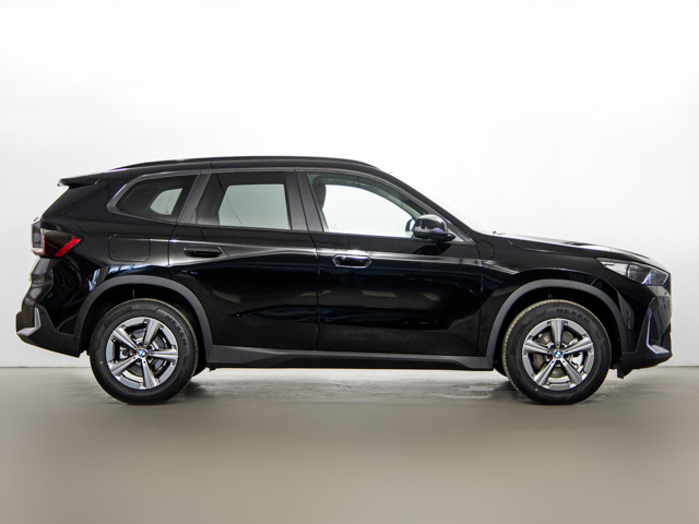 BMW X1 sDrive18d color Negro. Año 2025. 110KW(150CV). Diésel. En concesionario BMW Fuenteolid Valladolid de Valladolid
