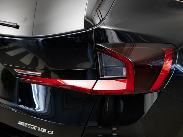 BMW X1 sDrive18d color Negro. Año 2025. 110KW(150CV). Diésel. En concesionario BMW Fuenteolid Valladolid de Valladolid