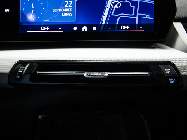 BMW X1 sDrive18d color Negro. Año 2025. 110KW(150CV). Diésel. En concesionario BMW Fuenteolid Valladolid de Valladolid