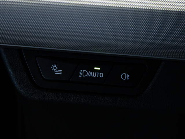 BMW X1 sDrive18d color Negro. Año 2025. 110KW(150CV). Diésel. En concesionario BMW Fuenteolid Valladolid de Valladolid