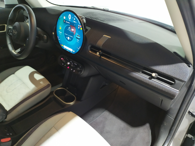 fotoG 7 del MINI MINI 5 Puertas Cooper C 115 kW (156 CV) 156cv Gasolina del 2025 en Alicante