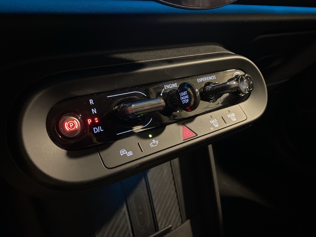 fotoG 16 del MINI MINI 3 Puertas Cooper C 115 kW (156 CV) 156cv Gasolina del 2024 en Alicante