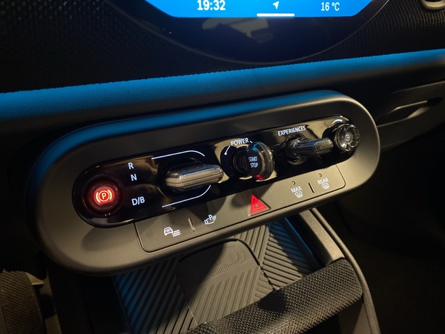 fotoG 16 del MINI MINI Countryman E 150 kW (204 CV) 204cv Eléctrico del 2025 en Alicante