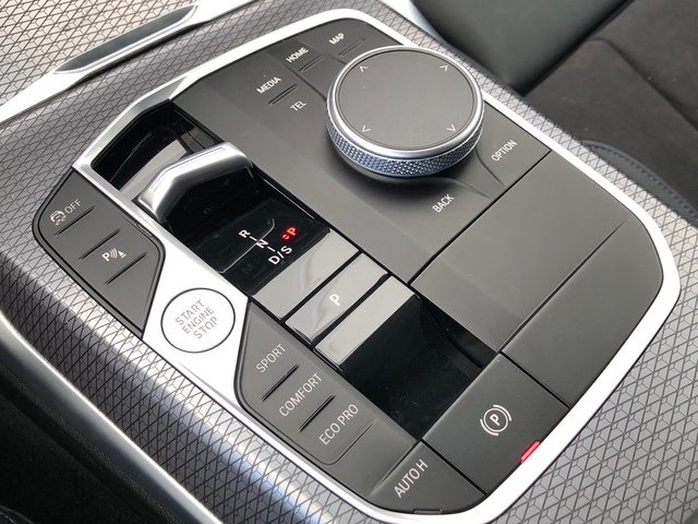 BMW Serie 4 420d Gran Coupe color Negro. Año 2024. 140KW(190CV). Diésel. En concesionario Vehinter Getafe de Madrid