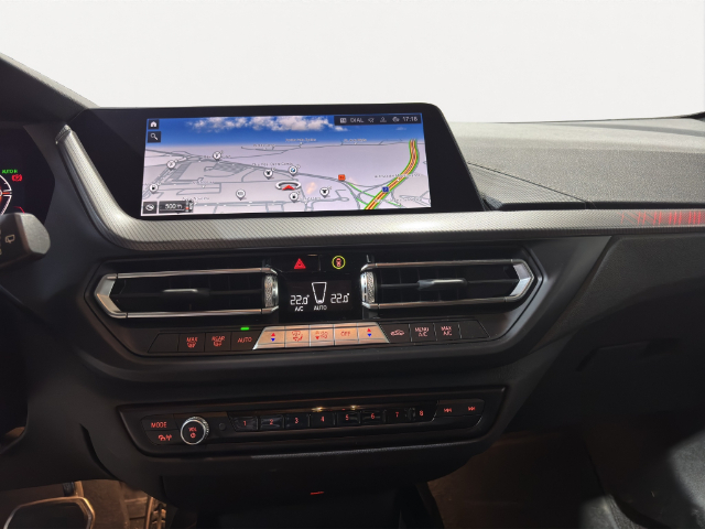 BMW Serie 1 118d color Negro. Año 2024. 110KW(150CV). Diésel. En concesionario Hispamovil Elche de Alicante