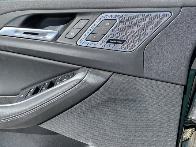 BMW Serie 2 218d Active Tourer color Verde. Año 2024. 110KW(150CV). Diésel. En concesionario Hispamovil, Orihuela de Alicante