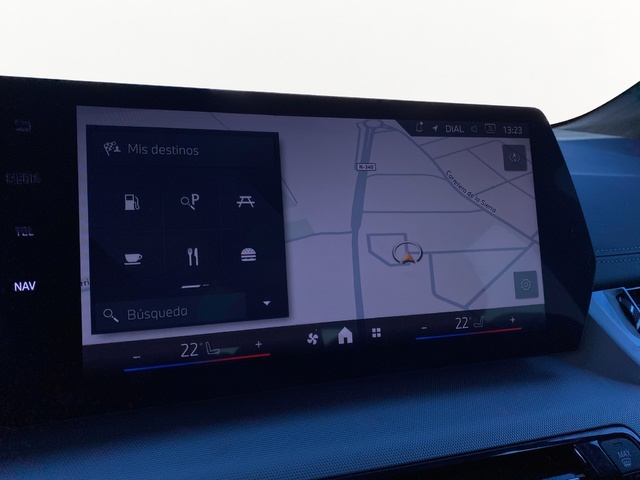 BMW Serie 2 218d Active Tourer color Verde. Año 2024. 110KW(150CV). Diésel. En concesionario Hispamovil, Orihuela de Alicante