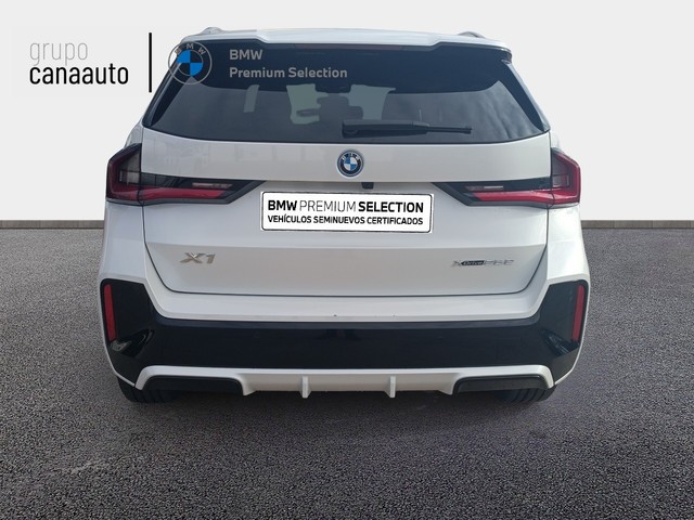BMW X1 xDrive25e color Blanco. Año 2025. 180KW(245CV). Híbrido Electro/Gasolina. En concesionario TACO de Sta. C. Tenerife