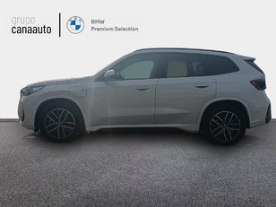 Fotos de BMW X1 xDrive25e color Blanco. Año 2025. 180KW(245CV). Híbrido Electro/Gasolina. En concesionario TACO de Sta. C. Tenerife
