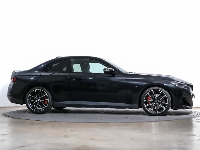 BMW Serie 2 220i Coupe color Negro. Año 2022. 135KW(184CV). Gasolina. En concesionario Oliva Motor Tarragona de Tarragona