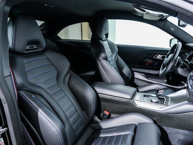 BMW Serie 2 220i Coupe color Negro. Año 2022. 135KW(184CV). Gasolina. En concesionario Oliva Motor Tarragona de Tarragona