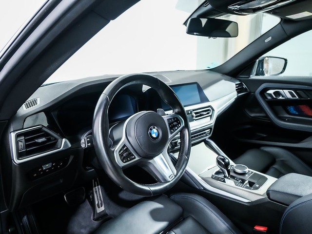 BMW Serie 2 220i Coupe color Negro. Año 2022. 135KW(184CV). Gasolina. En concesionario Oliva Motor Tarragona de Tarragona