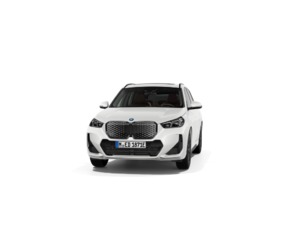 Fotos de BMW iX1 xDrive30 color Blanco. Año 2024. 230KW(313CV). Eléctrico. En concesionario Oliva Motor Tarragona de Tarragona