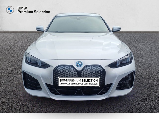 BMW i4 eDrive35 color Blanco. Año 2025. 210KW(286CV). Eléctrico. En concesionario Marmotor de Las Palmas