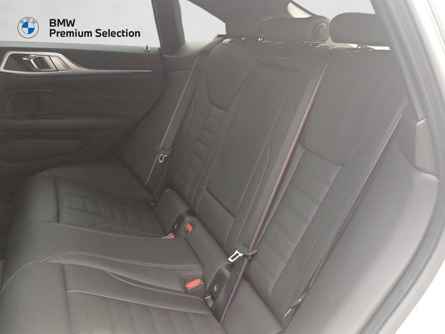 BMW i4 eDrive35 color Blanco. Año 2025. 210KW(286CV). Eléctrico. En concesionario Marmotor de Las Palmas