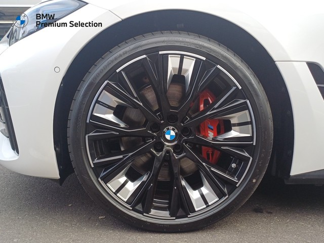 BMW i4 eDrive35 color Blanco. Año 2025. 210KW(286CV). Eléctrico. En concesionario Marmotor de Las Palmas