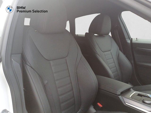 BMW i4 eDrive35 color Blanco. Año 2025. 210KW(286CV). Eléctrico. En concesionario Marmotor de Las Palmas