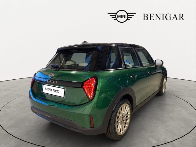 fotoG 3 del MINI MINI 5 Puertas Cooper C 115 kW (156 CV) 156cv Gasolina del 2024 en Alicante