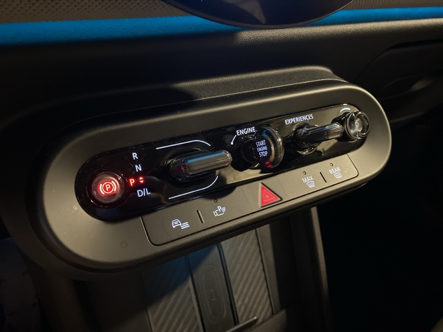 fotoG 16 del MINI MINI 5 Puertas Cooper C 115 kW (156 CV) 156cv Gasolina del 2024 en Alicante