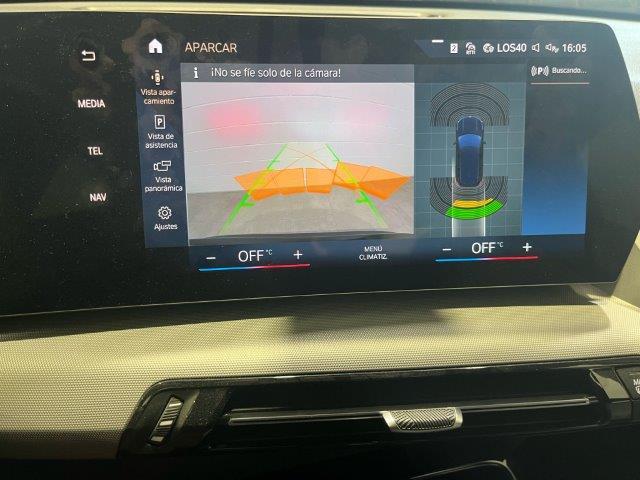 BMW iX1 xDrive30 color Negro. Año 2023. 230KW(313CV). Eléctrico. En concesionario Quadis Munich (Manresa) de Barcelona