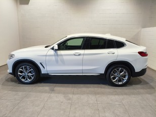 Fotos de BMW X4 xDrive20d color Blanco. Año 2021. 140KW(190CV). Diésel. En concesionario Quadis Munich (San Fruitós de Bagés DUC) de Barcelona