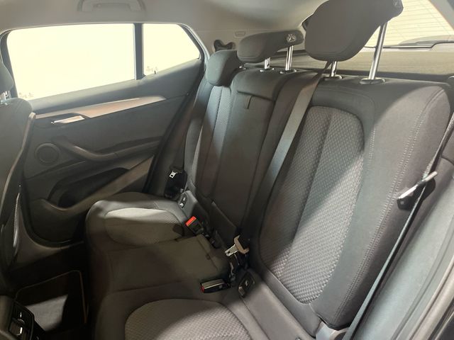 BMW X2 sDrive16d color Negro. Año 2021. 85KW(116CV). Diésel. En concesionario Quadis Munich (San Fruitós de Bagés DUC) de Barcelona