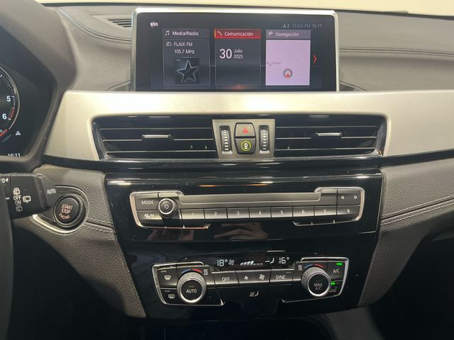 BMW X2 sDrive16d color Negro. Año 2021. 85KW(116CV). Diésel. En concesionario Quadis Munich (San Fruitós de Bagés DUC) de Barcelona