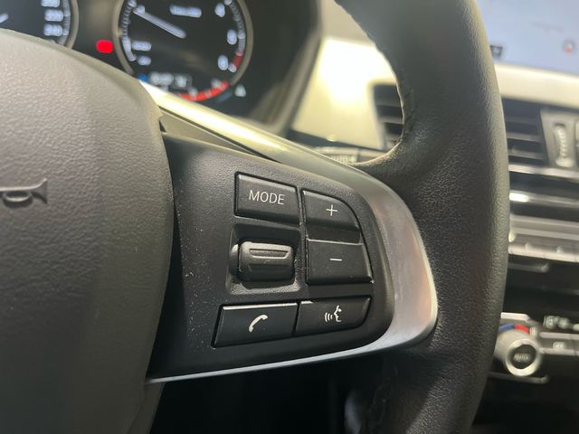 BMW X2 sDrive16d color Negro. Año 2021. 85KW(116CV). Diésel. En concesionario Quadis Munich (San Fruitós de Bagés DUC) de Barcelona