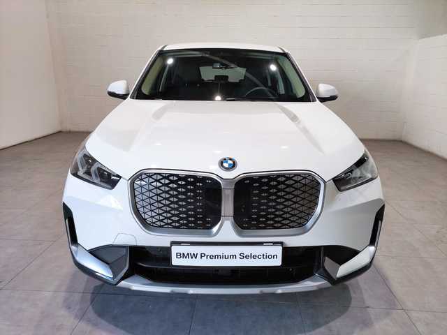 Foto 2 BMW iX1 eDrive20 150 kW (204 CV)