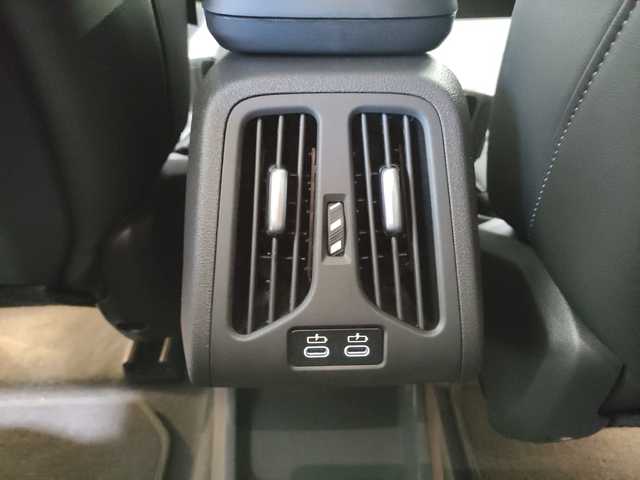 Foto 13 BMW iX1 eDrive20 150 kW (204 CV)